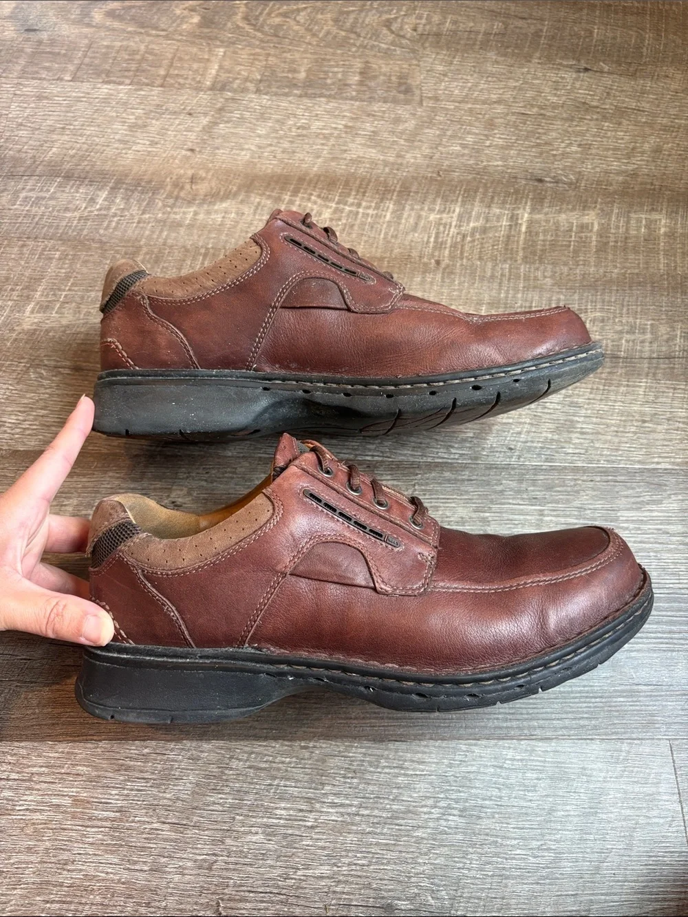 Clark’s Unstructured Un.Bend Oxford Men's 9 Brown Leather Lace-Up Shoes